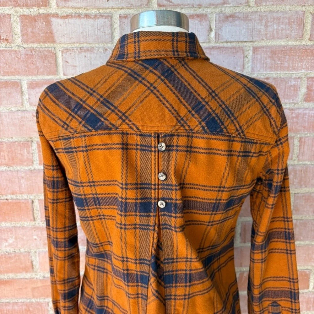 Duluth Trading Co Womens Folklore Flannel Duster‎ XS Blue Orange Plaid Insulated